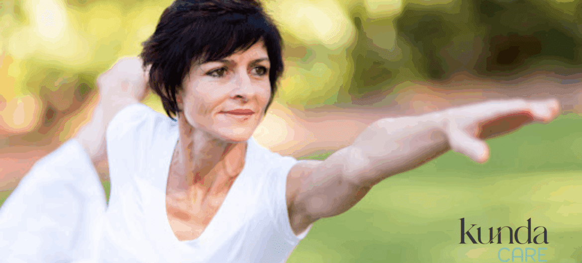 mulher 40+ fazendo atividade física na menopausa